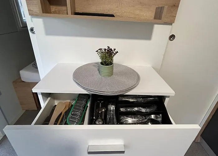 Mobile Lenka Parque de Campismo *